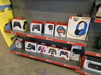 Winkelvoorraad en inrichting game mania leuven - afbeelding 337 van  368