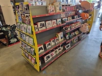 Winkelvoorraad en inrichting game mania leuven - afbeelding 339 van  368