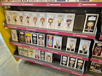Winkelvoorraad en inrichting game mania leuven - afbeelding 352 van  368