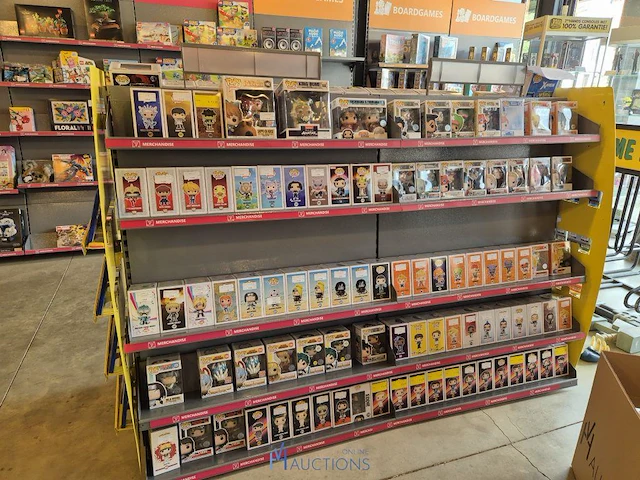 Winkelvoorraad en inrichting game mania leuven - afbeelding 356 van  368