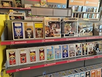 Winkelvoorraad en inrichting game mania leuven - afbeelding 357 van  368
