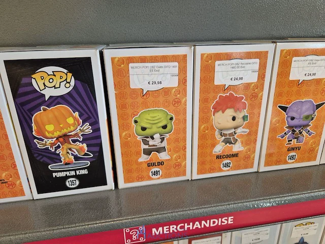 Winkelvoorraad en inrichting game mania leuven - afbeelding 366 van  368