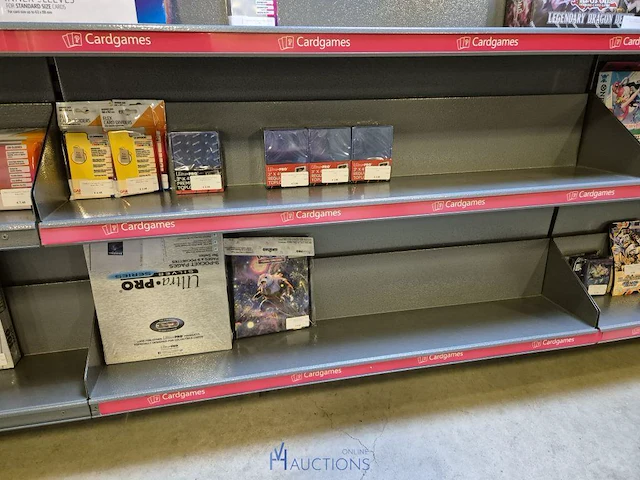 Winkelvoorraad en inrichting game mania merksem - afbeelding 18 van  467