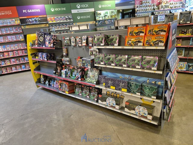 Winkelvoorraad en inrichting game mania merksem - afbeelding 25 van  467