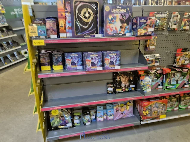 Winkelvoorraad en inrichting game mania merksem - afbeelding 37 van  467