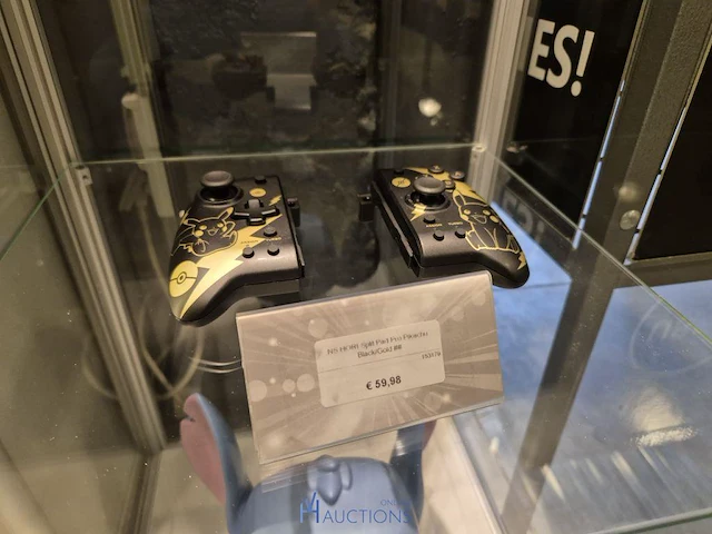 Winkelvoorraad en inrichting game mania merksem - afbeelding 58 van  467