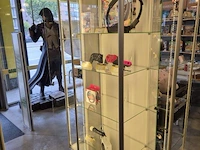 Winkelvoorraad en inrichting game mania merksem - afbeelding 61 van  467