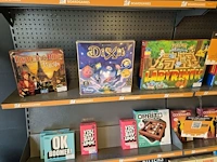 Winkelvoorraad en inrichting game mania merksem - afbeelding 75 van  467