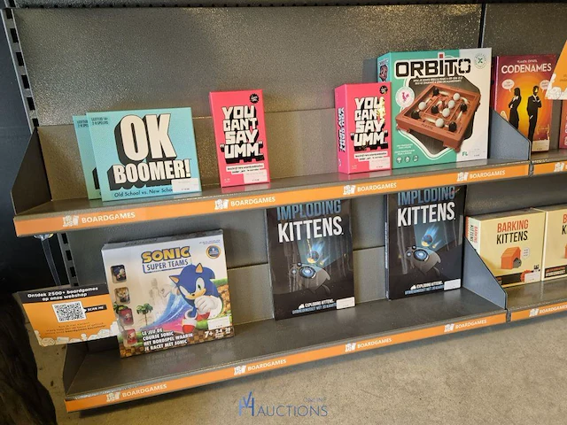 Winkelvoorraad en inrichting game mania merksem - afbeelding 76 van  467