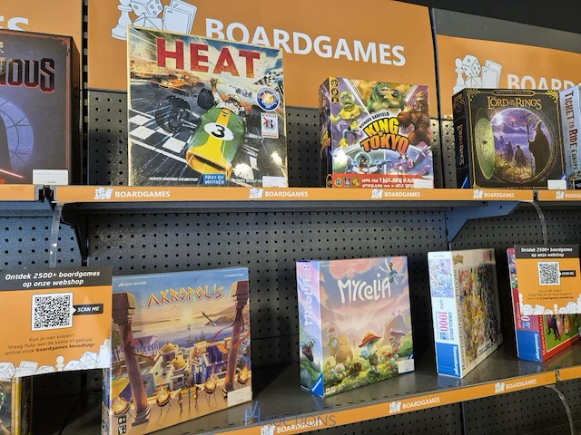 Winkelvoorraad en inrichting game mania merksem - afbeelding 77 van  467