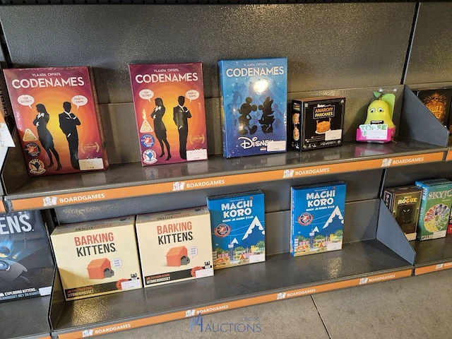 Winkelvoorraad en inrichting game mania merksem - afbeelding 80 van  467