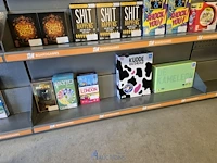 Winkelvoorraad en inrichting game mania merksem - afbeelding 83 van  467