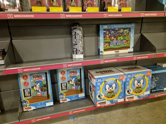 Winkelvoorraad en inrichting game mania merksem - afbeelding 79 van  467