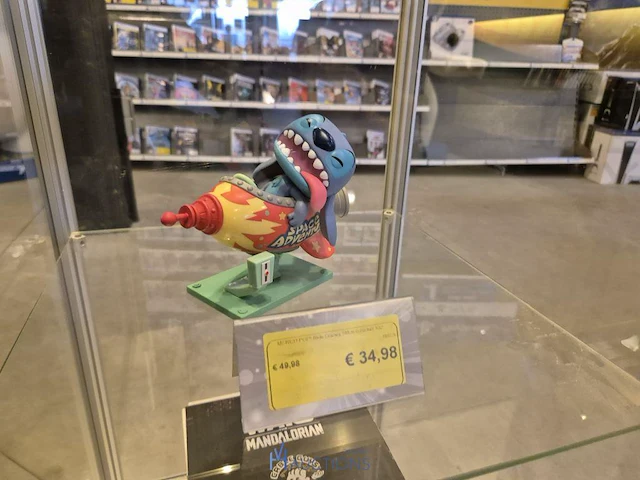 Winkelvoorraad en inrichting game mania merksem - afbeelding 111 van  467