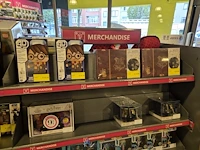 Winkelvoorraad en inrichting game mania merksem - afbeelding 124 van  467