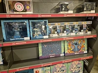 Winkelvoorraad en inrichting game mania merksem - afbeelding 135 van  467