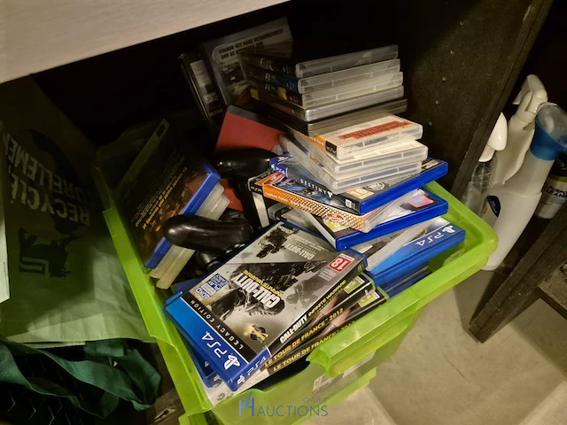 Winkelvoorraad en inrichting game mania merksem - afbeelding 171 van  467