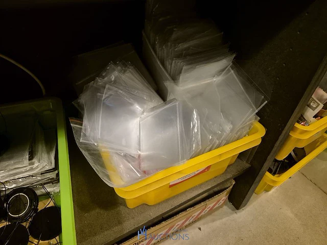 Winkelvoorraad en inrichting game mania merksem - afbeelding 178 van  467