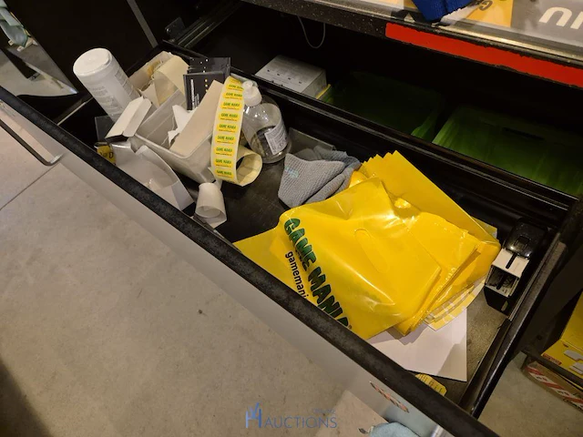 Winkelvoorraad en inrichting game mania merksem - afbeelding 189 van  467