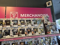 Winkelvoorraad en inrichting game mania merksem - afbeelding 212 van  467