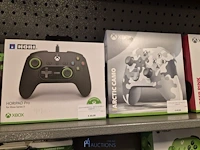 Winkelvoorraad en inrichting game mania merksem - afbeelding 229 van  467