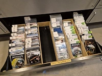 Winkelvoorraad en inrichting game mania merksem - afbeelding 263 van  467