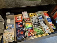 Winkelvoorraad en inrichting game mania merksem - afbeelding 266 van  467