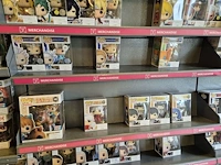 Winkelvoorraad en inrichting game mania merksem - afbeelding 279 van  467