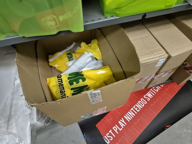 Winkelvoorraad en inrichting game mania merksem - afbeelding 350 van  467