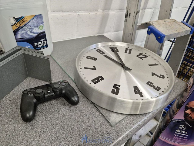 Winkelvoorraad en inrichting game mania merksem - afbeelding 388 van  467