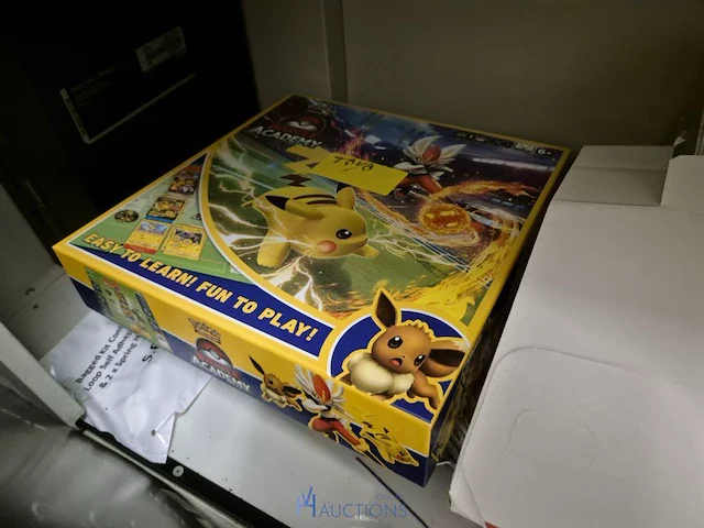 Winkelvoorraad en inrichting game mania merksem - afbeelding 402 van  467
