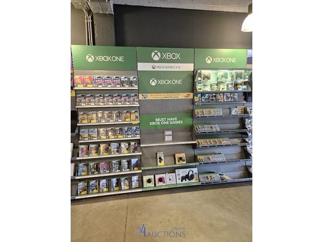 Winkelvoorraad en inrichting game mania merksem - afbeelding 412 van  467