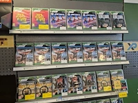 Winkelvoorraad en inrichting game mania merksem - afbeelding 422 van  467