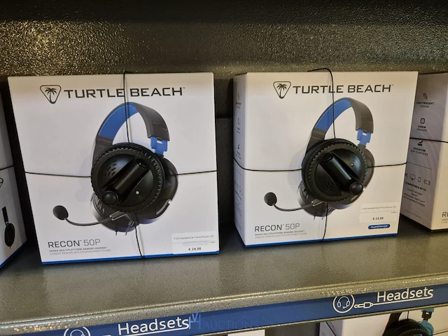 Winkelvoorraad en inrichting game mania merksem - afbeelding 427 van  467