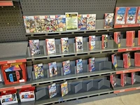 Winkelvoorraad en inrichting game mania merksem - afbeelding 431 van  467