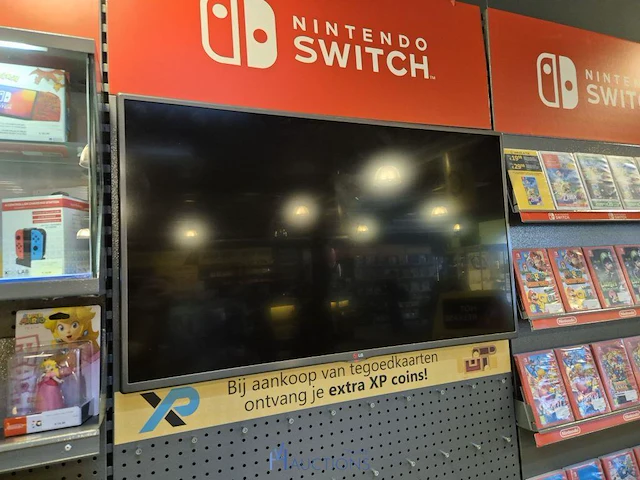 Winkelvoorraad en inrichting game mania merksem - afbeelding 432 van  467