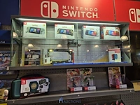 Winkelvoorraad en inrichting game mania merksem - afbeelding 434 van  467