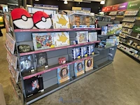Winkelvoorraad en inrichting game mania merksem - afbeelding 424 van  467