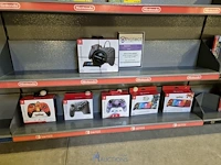 Winkelvoorraad en inrichting game mania merksem - afbeelding 440 van  467