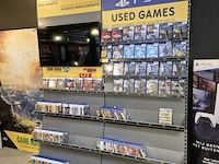 Winkelvoorraad en inrichting game mania merksem - afbeelding 450 van  467