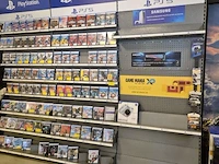 Winkelvoorraad en inrichting game mania merksem - afbeelding 456 van  467