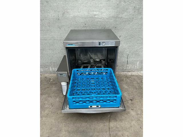 Winterhalter - gs 302 - korvenvaatwasmachine met osmose apparaat - afbeelding 6 van  6