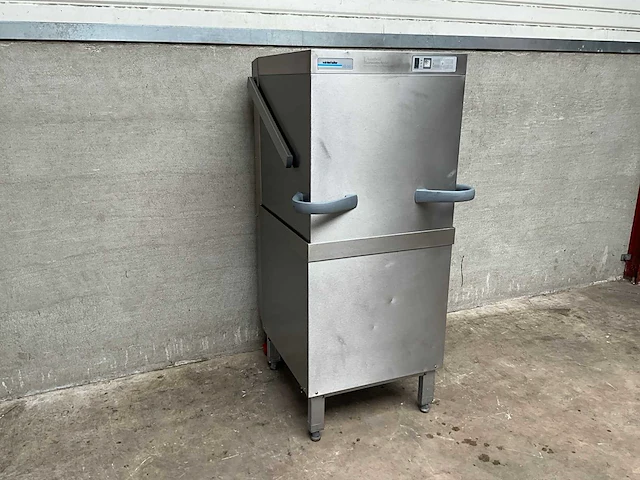 Winterhalter - gs 502 - korvenvaatwasmachine - afbeelding 1 van  6