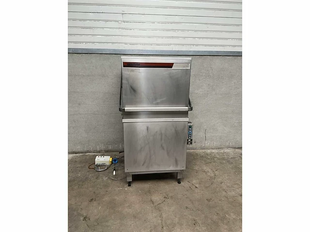 Winterhalter gastronom korvenvaatwasmachine - afbeelding 2 van  4