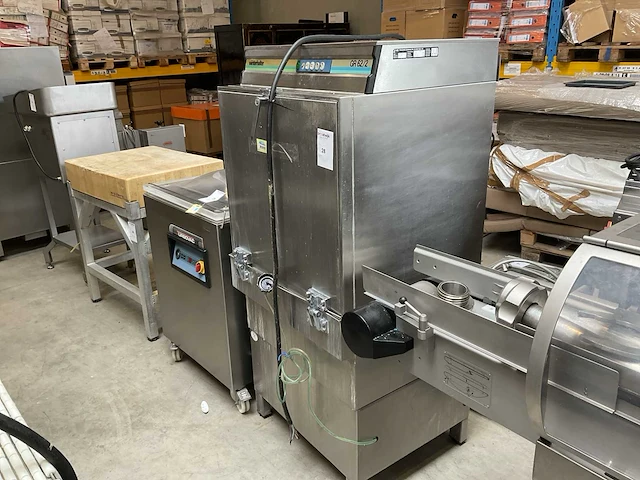 Winterhalter gr62/2 korvenvaatwasmachine - afbeelding 1 van  10