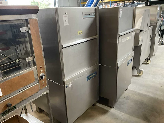 Winterhalter gr64 korvenvaatwasmachine - afbeelding 1 van  7