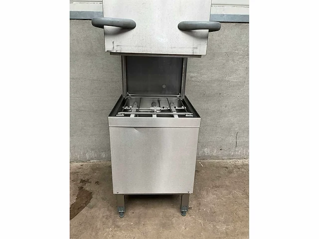 Winterhalter gs 502 korvenvaatwasmachine - afbeelding 6 van  6