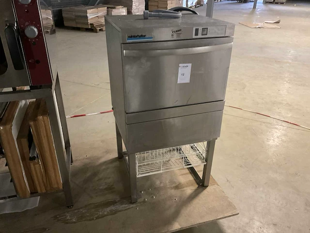 Winterhalter gs215 korvenvaatwasmachine - afbeelding 1 van  5