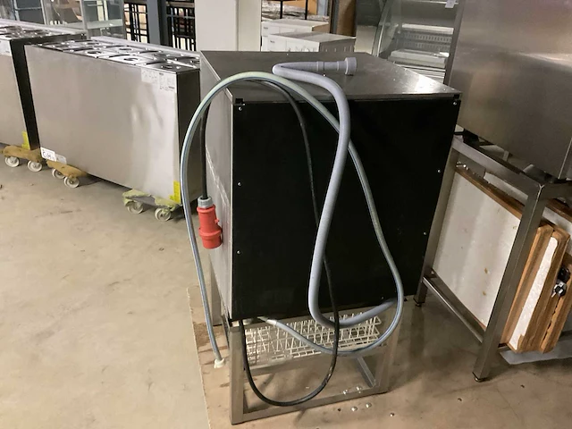 Winterhalter gs215 korvenvaatwasmachine - afbeelding 5 van  5