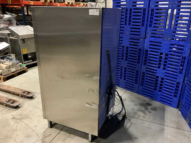 Winterhalter uf-m korvenvaatwasmachine - afbeelding 4 van  9